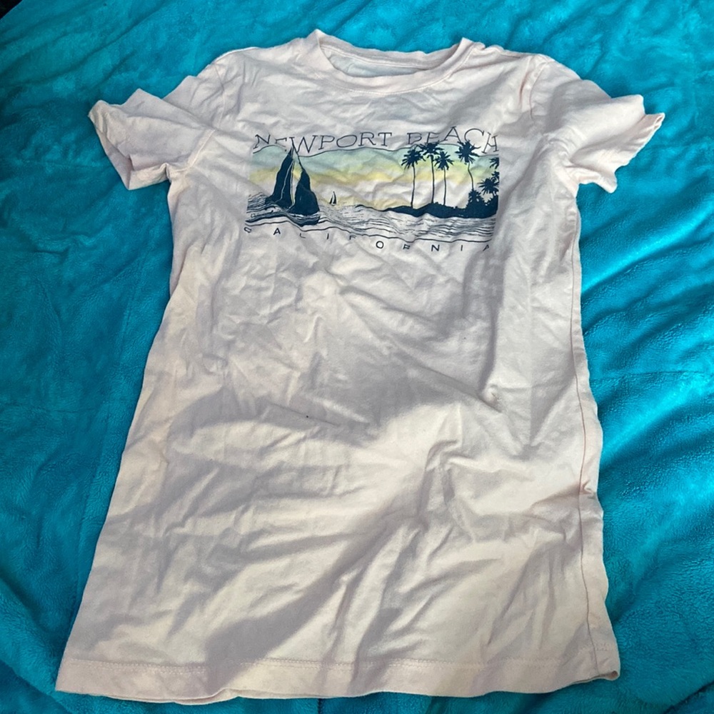 Woman’s short sleeve top